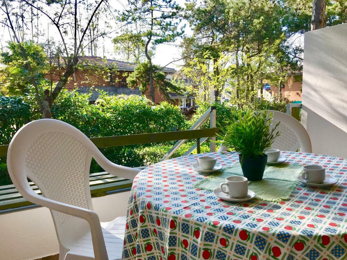 Residence Cinzia Pool Bibione Bagian luar foto