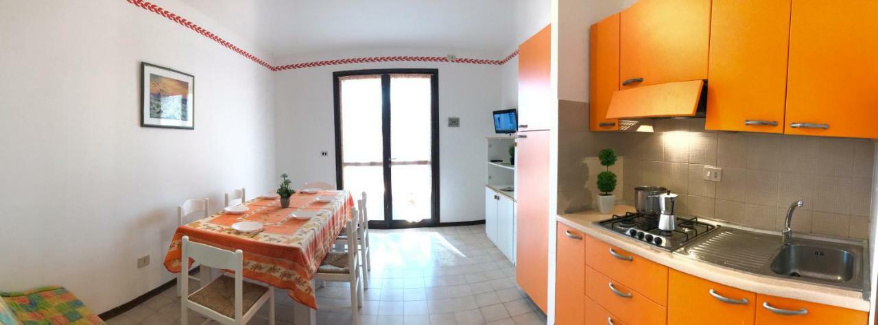 Residence Cinzia Pool Bibione Bagian luar foto