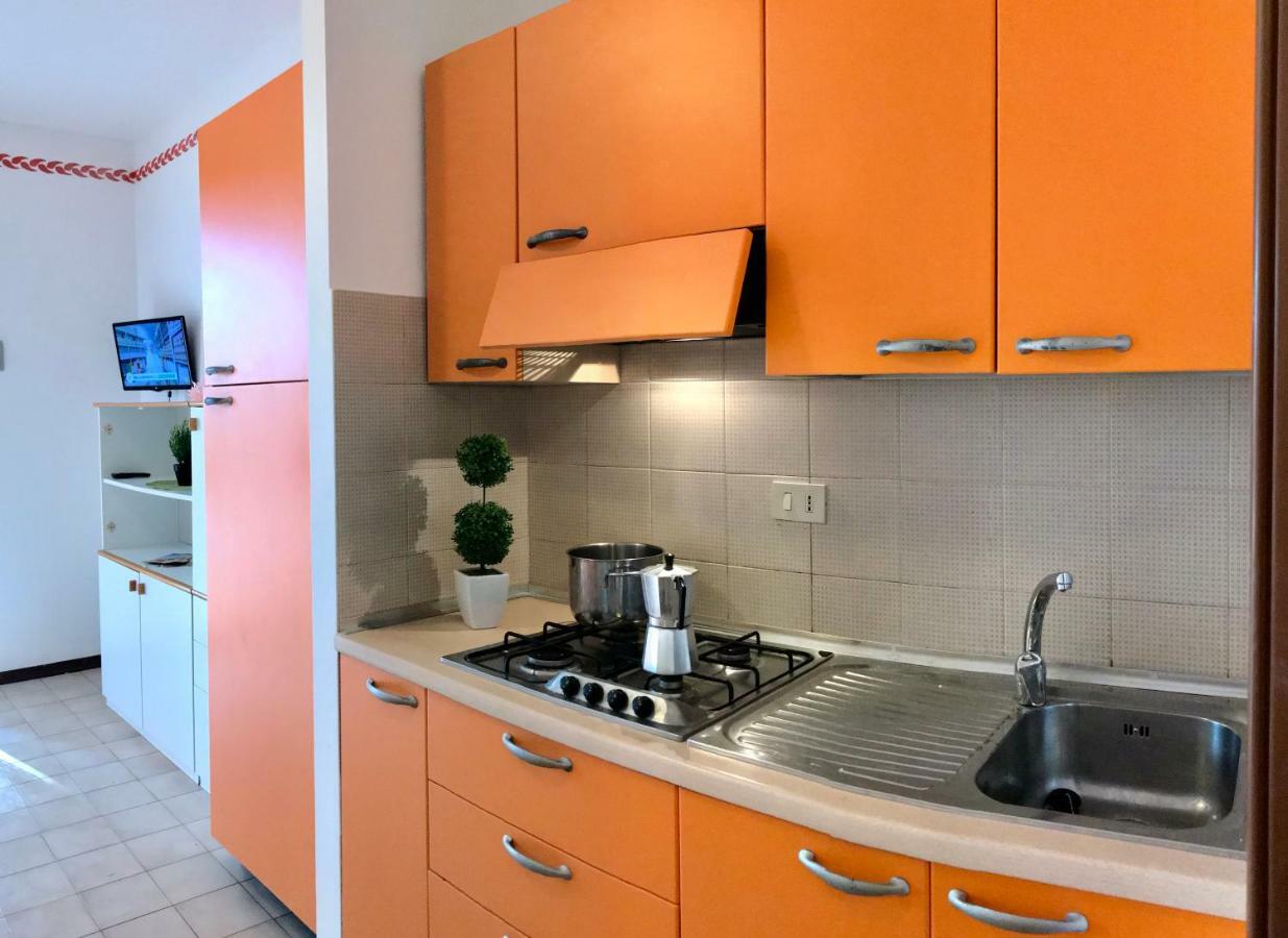 Residence Cinzia Pool Bibione Bagian luar foto